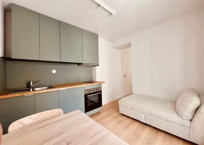 1Br Fancy Luminous W/ Ac | By Airnest